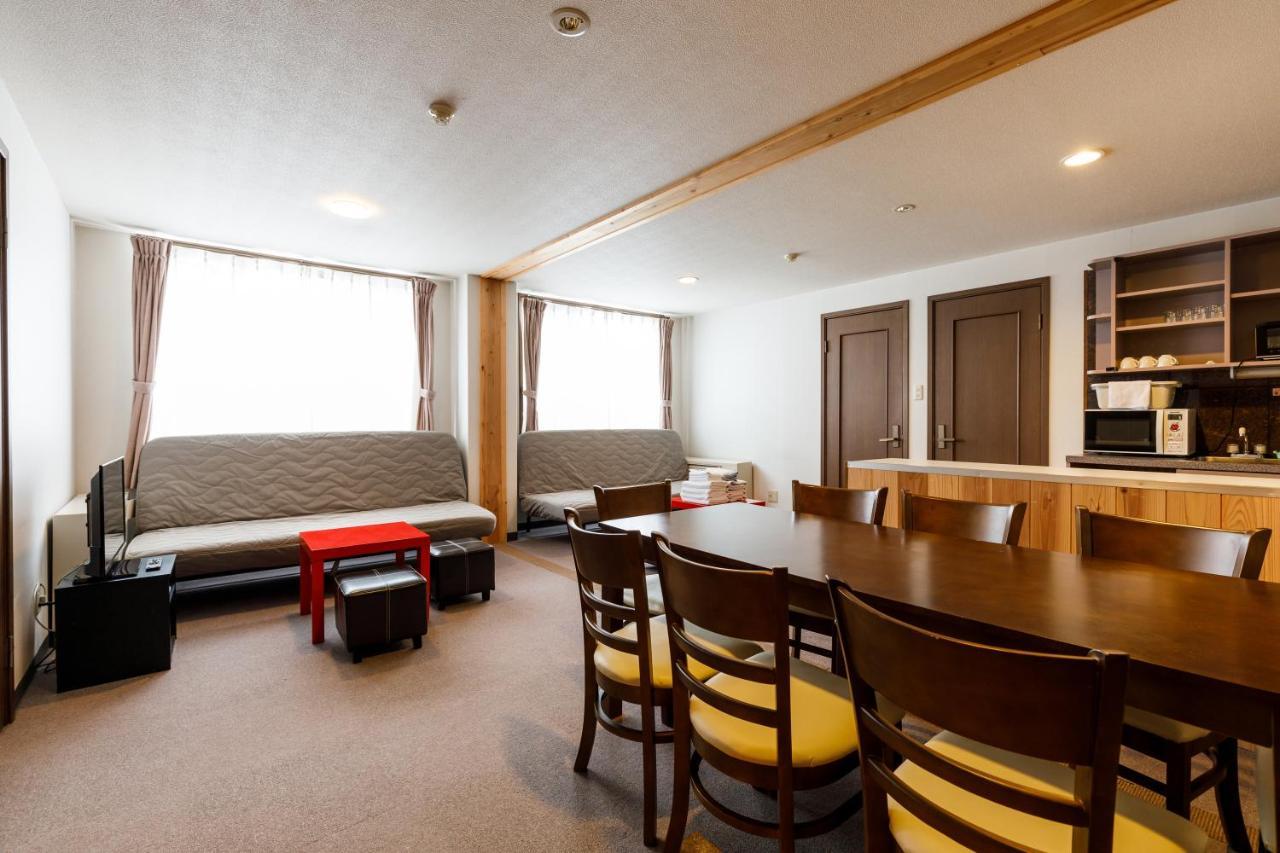 Tabist Condominium Hakuba Goryu Exterior photo